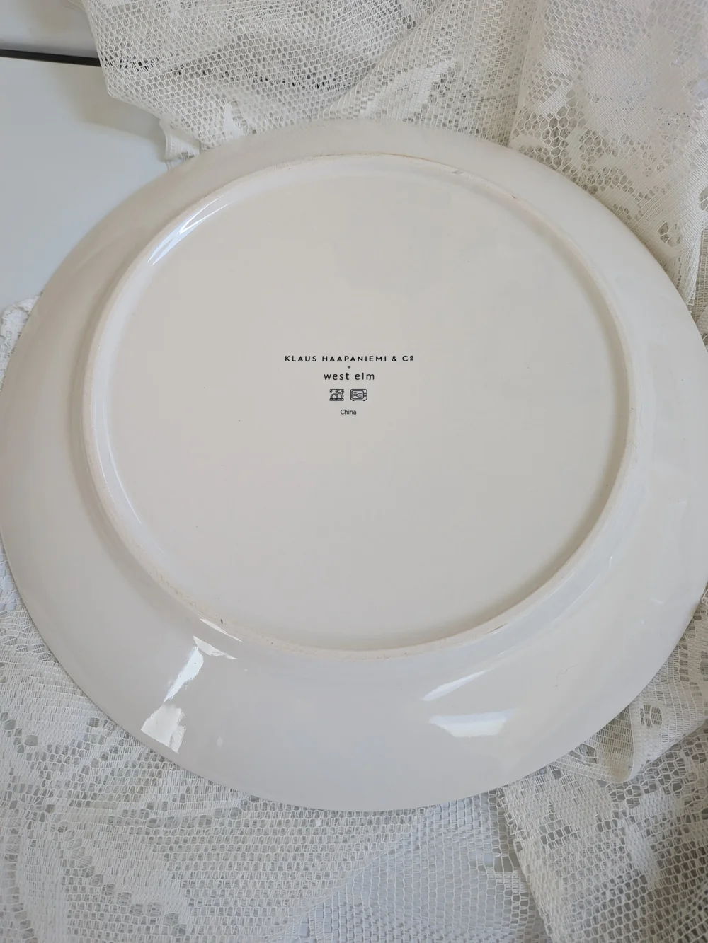 Set Of 2 UNUSED West Elm KLAUS HAAPANIEMI Rabbit Motif Ceramic Dinner Plate 9